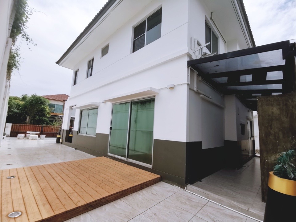 บ้านเดี่ยว สีวลีบางนา 3นอน 3น้ำ 61ตรวจ164ตรม 6.95ล 4