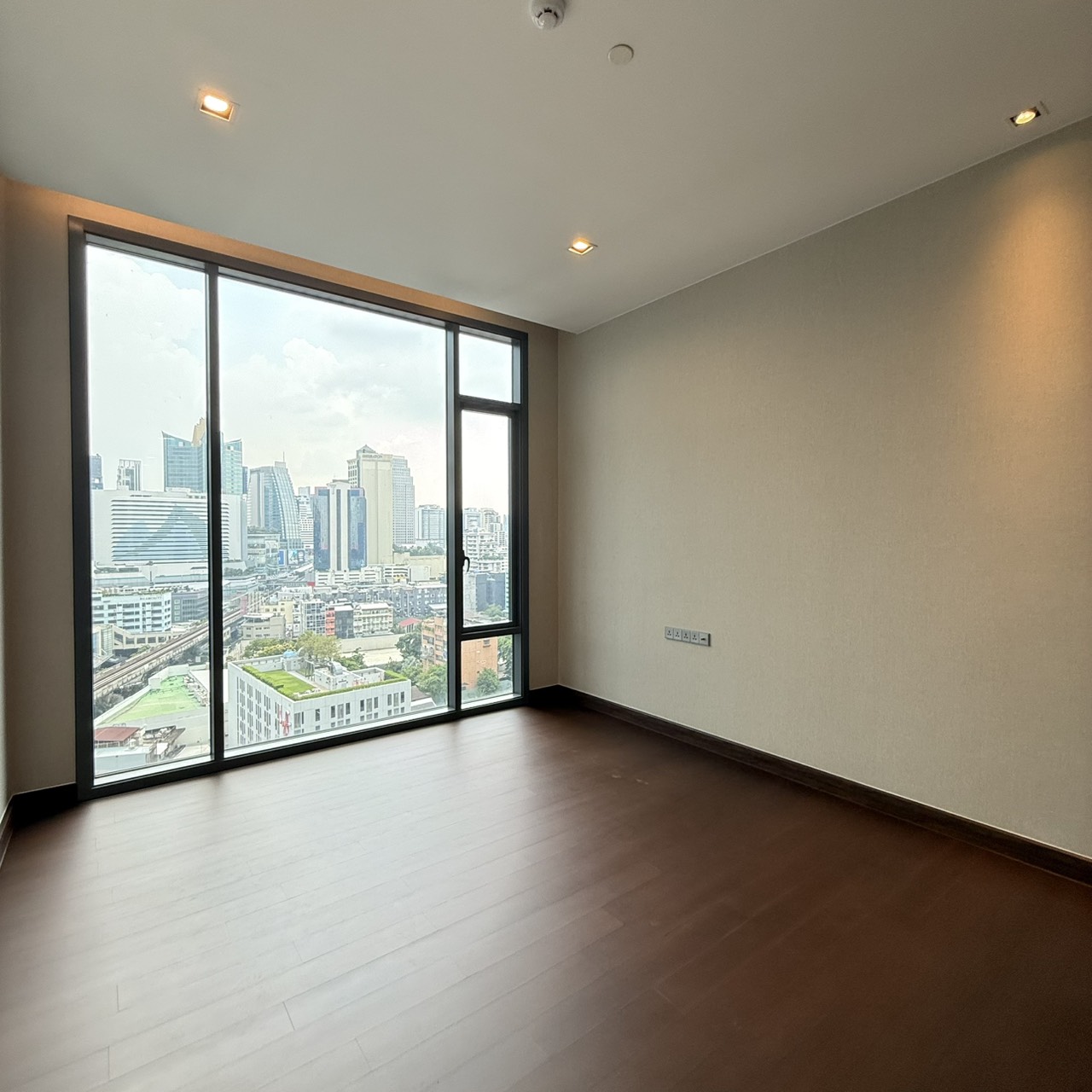 For Rent Q1 Sukhumvit 2beds size 108 sq.m. 9