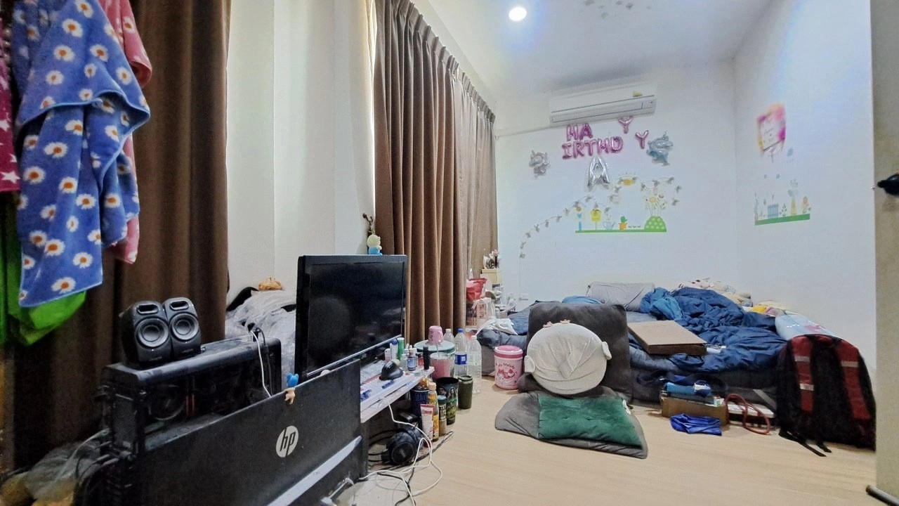 ขายทาวน์โฮมมือสอง โครงการ พลีโน่ พระราม5-ปิ่นเกล้า (Pleno Rama 5-Pinklao) หลังมุม เนื้อที่ 31.2 ตร.ว. ใกล้จุดขึ้นทางด่วนประจิมรัถยา 11