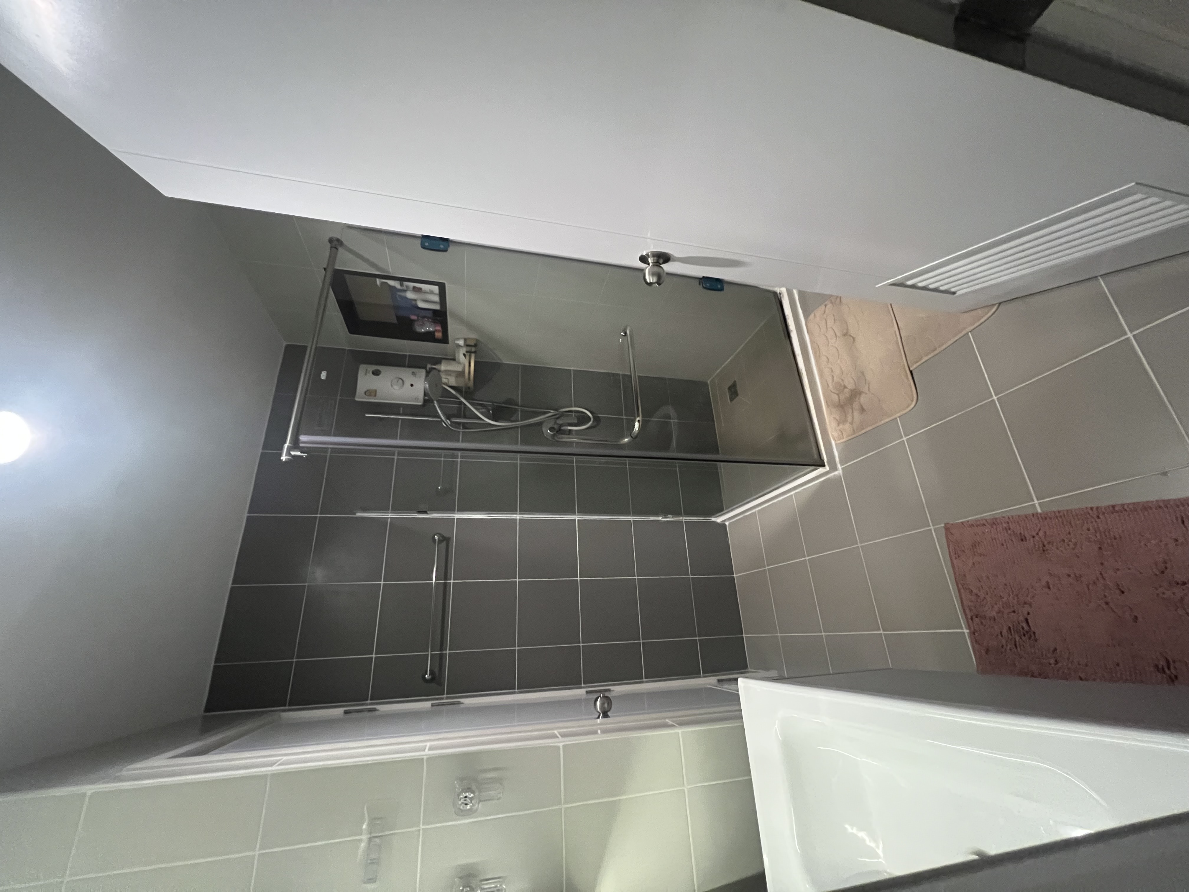 ทาวน์โฮมสไตล์บ้านแฝด มีพื้นที่ข้างบ้าน ไม่มีบ้านตรงข้ามสุดซอยเป็นส่วนตัว ประชาอุทิศ90/สมุทรปราการ 14