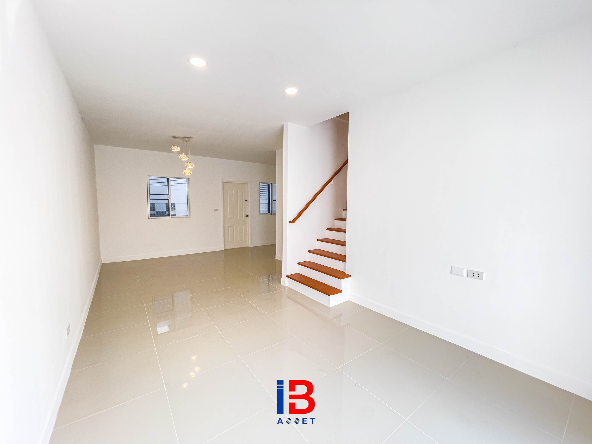 🏠ขายบ้านทาว์นโฮม  หมู่บ้านไลโอ นอฟ วงแหวน - ปิ่นเกล้า 6