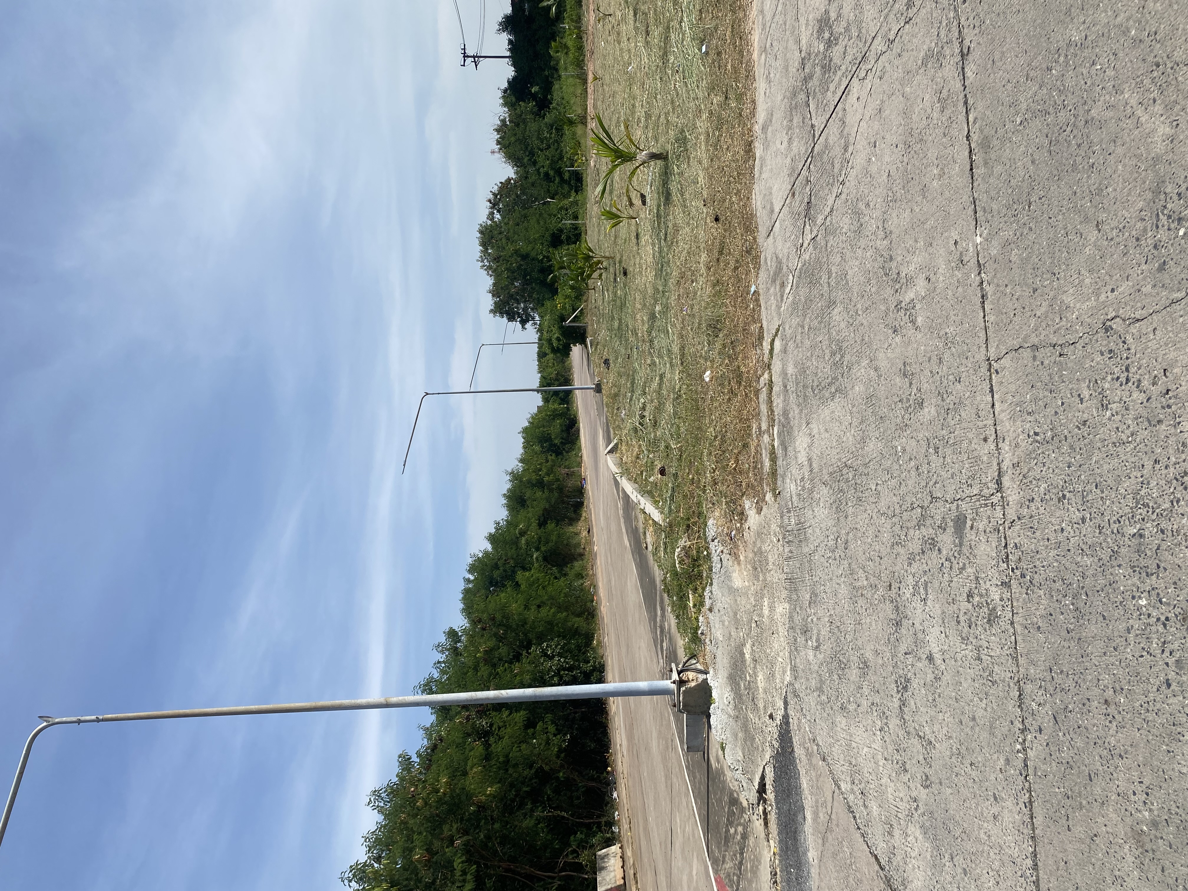 ขายที่ดิน ใกล้โรงพยาบาลศูนย์มะเร็ง ชลบุรี ติดถนน 2 ฝั่ง 4