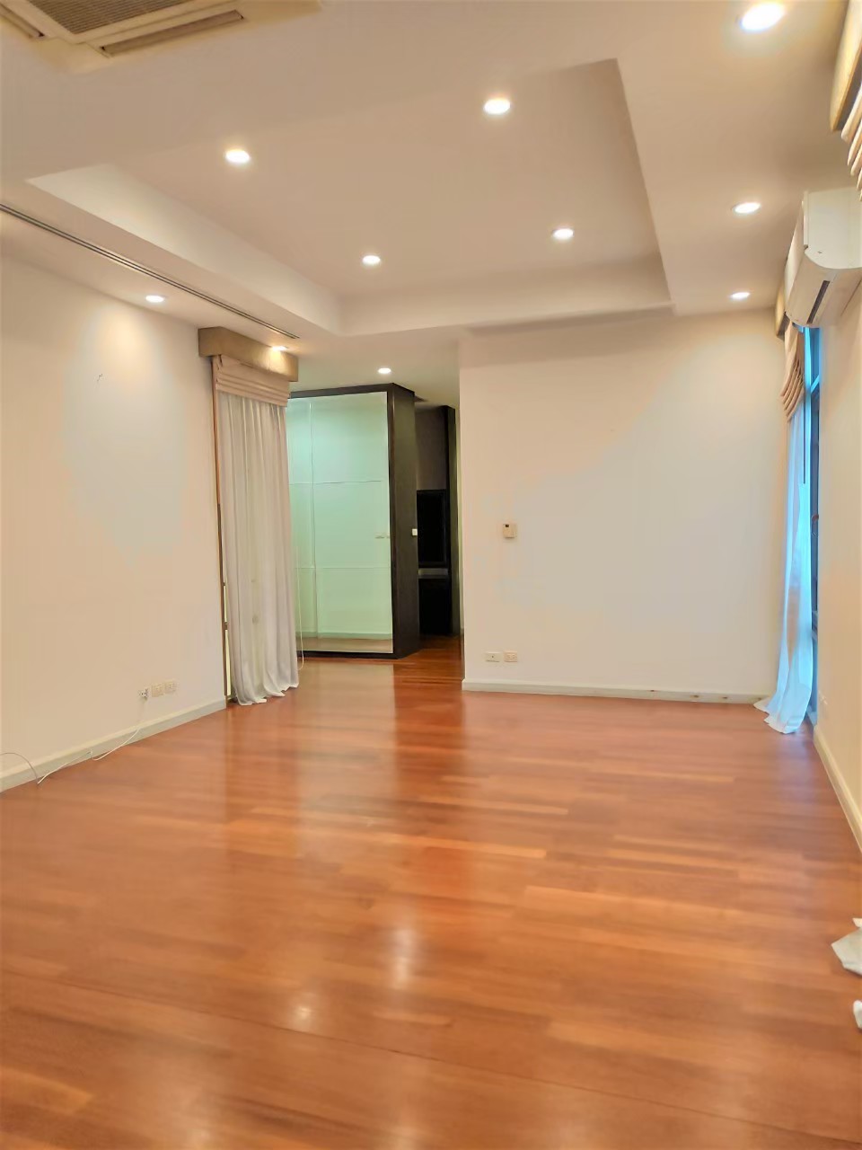 ให้เช่าบ้านเดี่ยว2 ชั้น สระว่ายน้ำส่วนตัว เนื้อที่ 98 ตร.วพื้นที่ใช้สอย 450 ตร.ม 4ห้องนอน 5ห้องน้ำ แอร์ ถนนสุขุมวิท67 ราคาเช่า 200,000 บ/ด 17