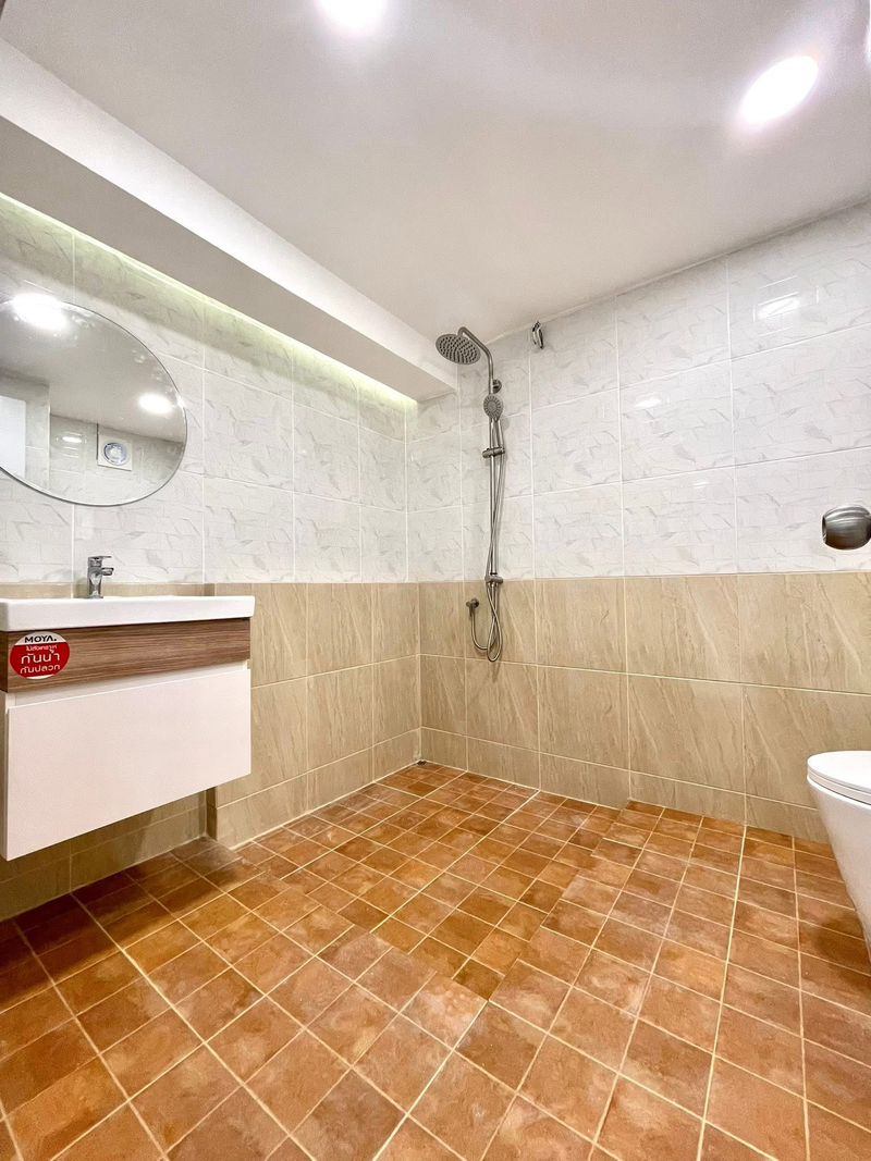 ปิดจองบ้านรีโนเวทใหม่ทั้งหลัง ทำเลติดทางออกมอเตอร์เวย์สาย7 ใกล้นิคมปิ่นทอง1 นิคมเครือสหพัฒน์ 18