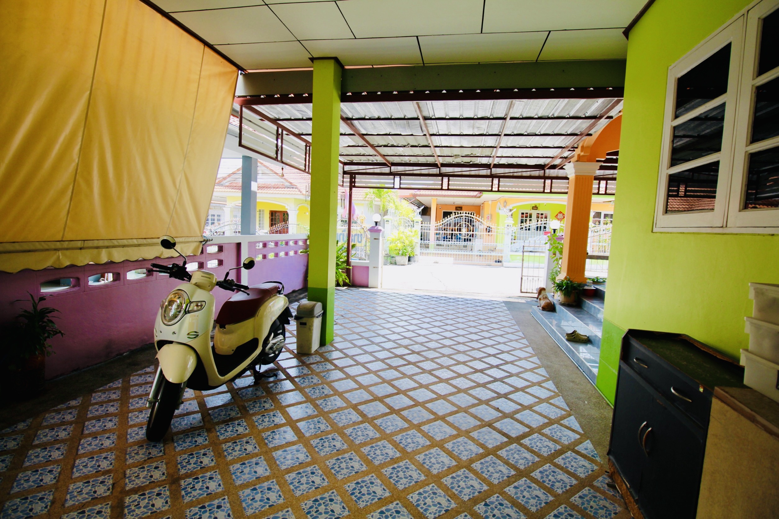 ขายบ้านเดี่ยว 61 ตร.วา หมู่บ้านราชนุช14  ติดถนนสุขุมวิท ใกล้โรบินสัน บ้านฉาง ระยอง 2 กม. 5