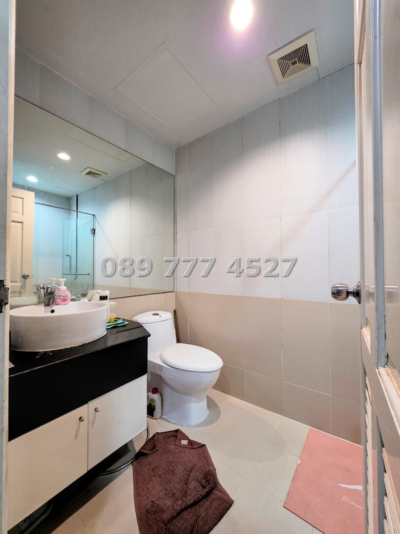 [ขาย] คอนโด สุขุมวิท ลิฟวิ่ง ทาวน์ (Sukhumvit Living Town) อโศก 2 นอน 58.90 ตรม. มีที่จอดรถประจำ ใกล้ MRT เพชรบุรี และ มศว 4