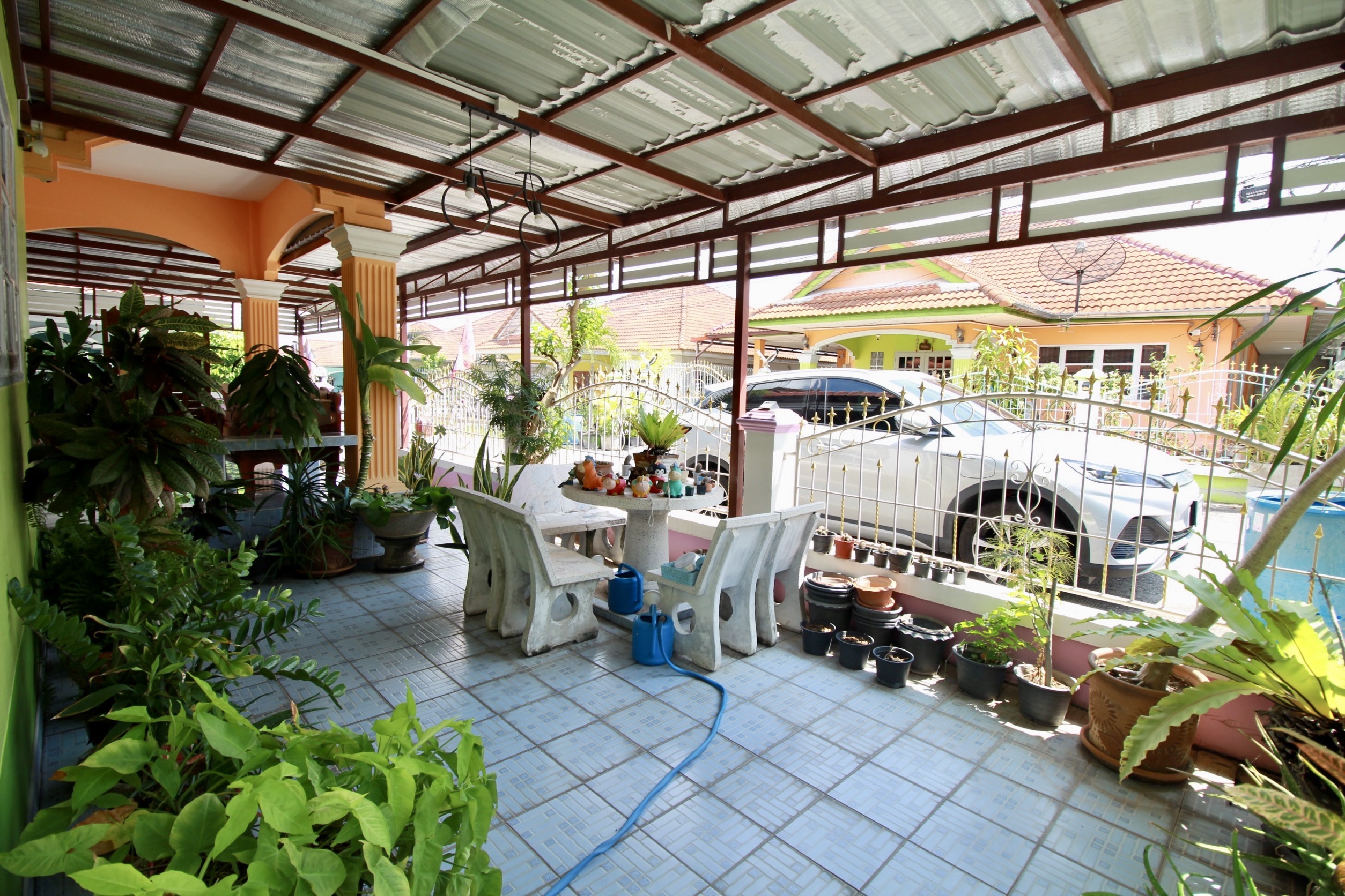 ขายบ้านเดี่ยว 61 ตร.วา หมู่บ้านราชนุช14  ติดถนนสุขุมวิท ใกล้โรบินสัน บ้านฉาง ระยอง 2 กม. 7