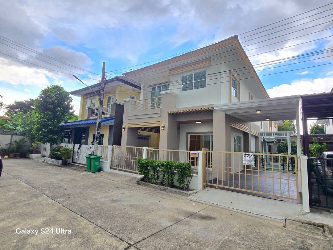 หมู่บ้านวิลล่าคุณาลัย1  วัดลาดปลาดุกบ้านแฝด 2 ชั้น ตกแต่งใหม่พร้อมอยู่ สไตล์บ้านเดี่ยวมีพื้นที่รอบบ้าน 20