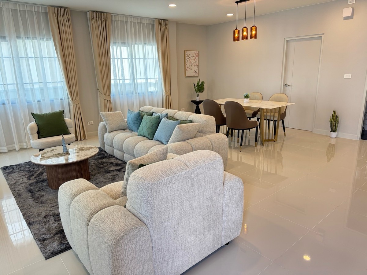 ขายบ้านเดี่ยว 2 ชั้น หมู่บ้านเซนโทร ใกล้เมกะบางนา (N.1931) 7