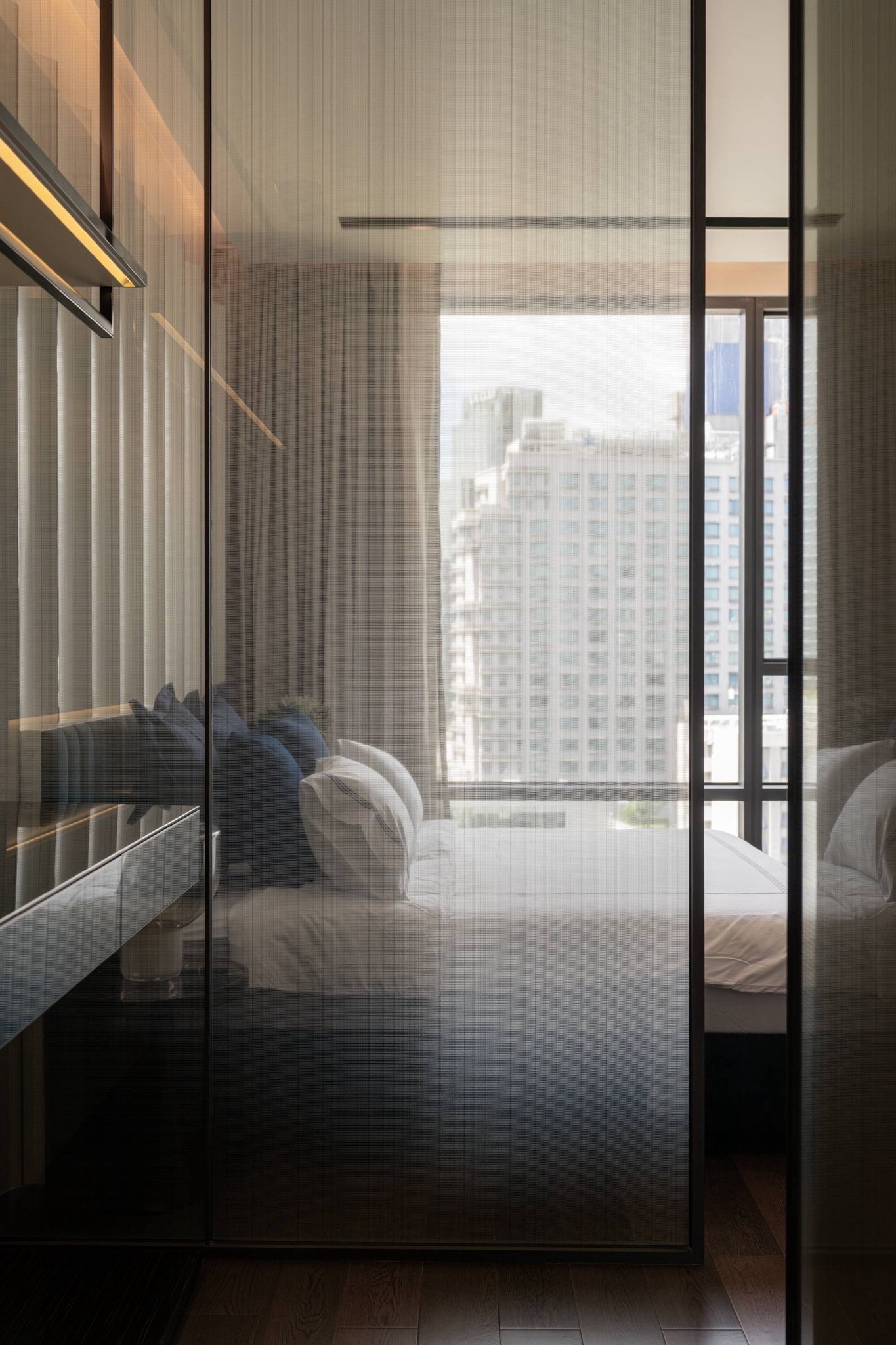 Beautiful unit in Thonglor for Sale or Rent 16