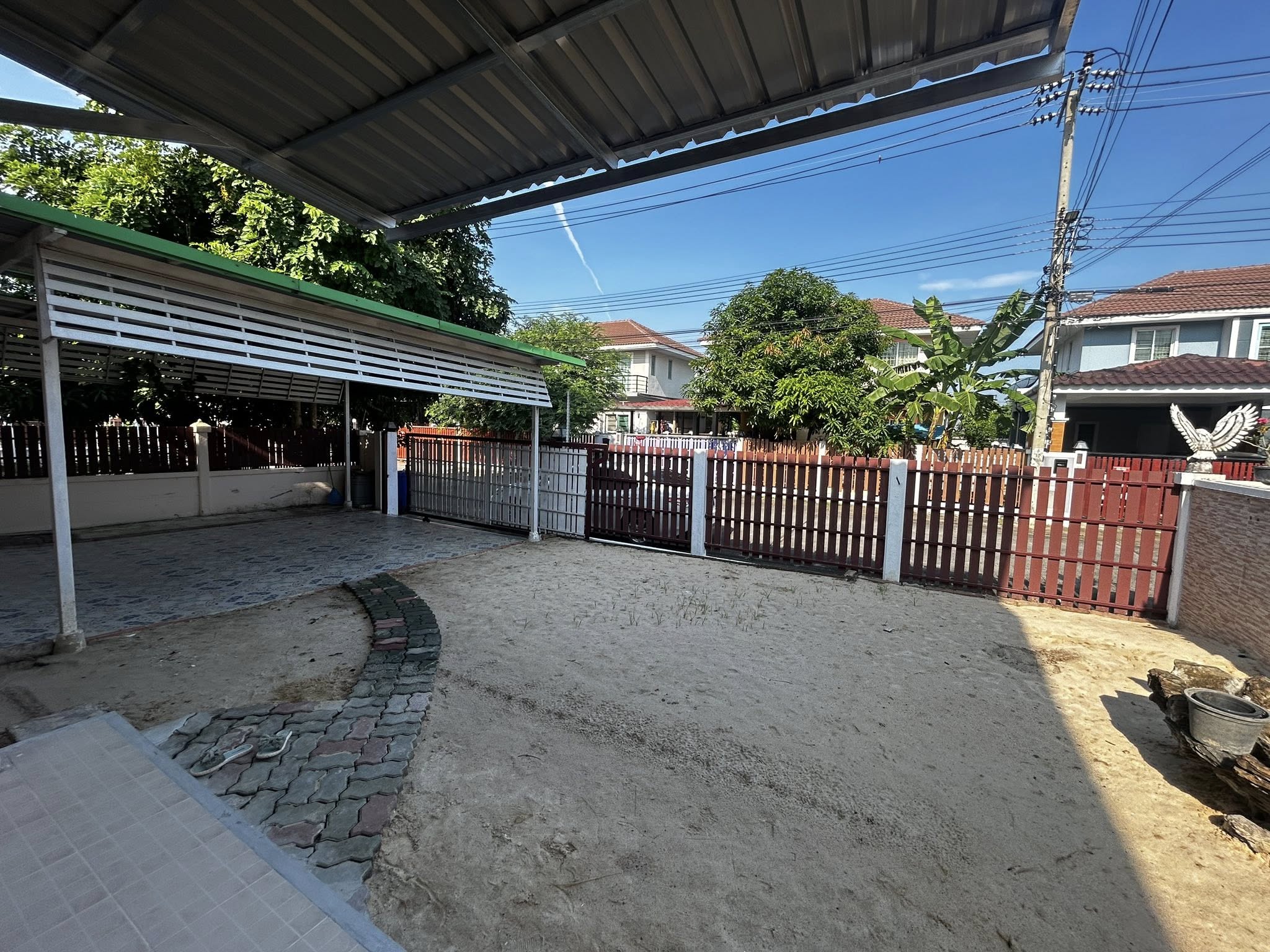 บ้านวิวสวนไทรน้อยขนาด 54 ตรว. 4 ห้องนอน 3 ห้องน้ำ 6