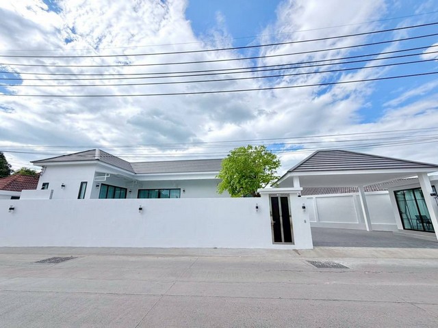 NEW พูลวิลล่าหรู ใกล้หาดจอมเทียน เพียง 1 กม. บ้านใหม่ สร้างเสร็จพร้อมโอน 1