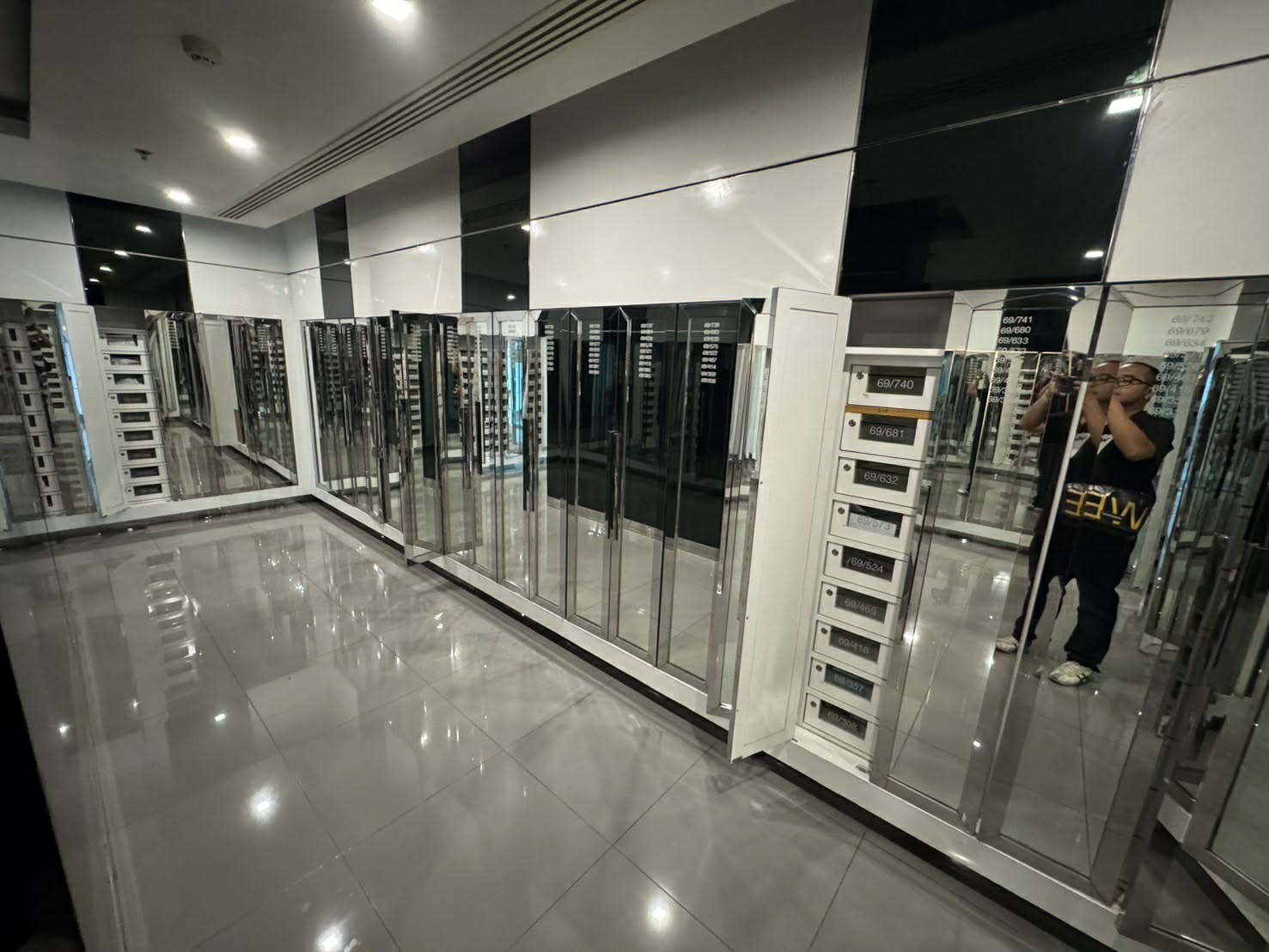 ขายด่วนคอนโด แอสปายสุขุมวิท48 เดินทางสะดวก ใกล้รถไฟฟ้า พร้อมเข้าอยู่ ขนาด 64.59 ตร.ม. ชั้น 27 สิ่งอำนวยความสะดวกครบครัน เช่น ฟิตเนส สระว่ายน้ำ 12