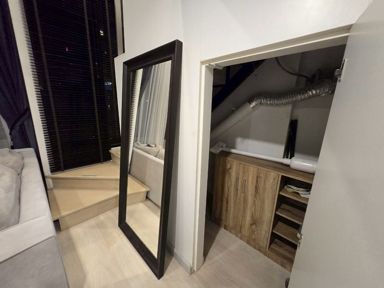 ขายคอนโดหรู Knightsbridge Prime Sathorn 12