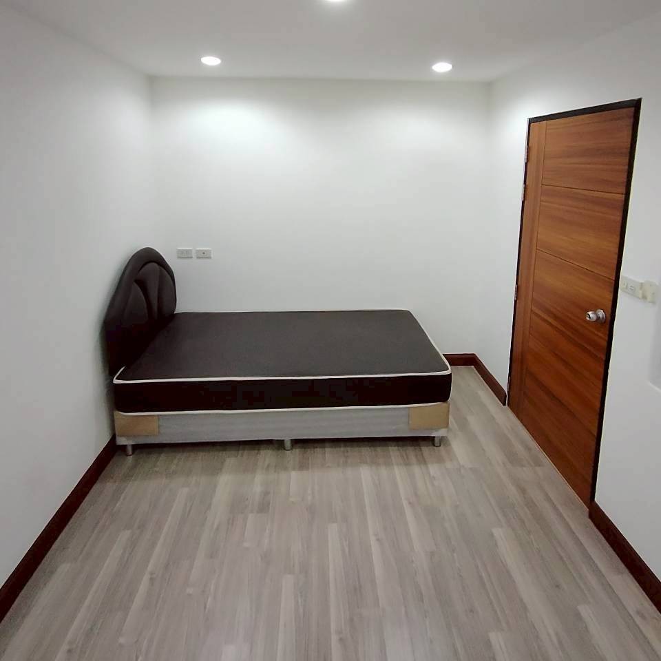 เจ้าของขาย/ให้เช่า Avacas Garden Family House Condominium ติดบันไดBTSสายสีชมพู 2ห้องนอน2ห้องน้ำ 6