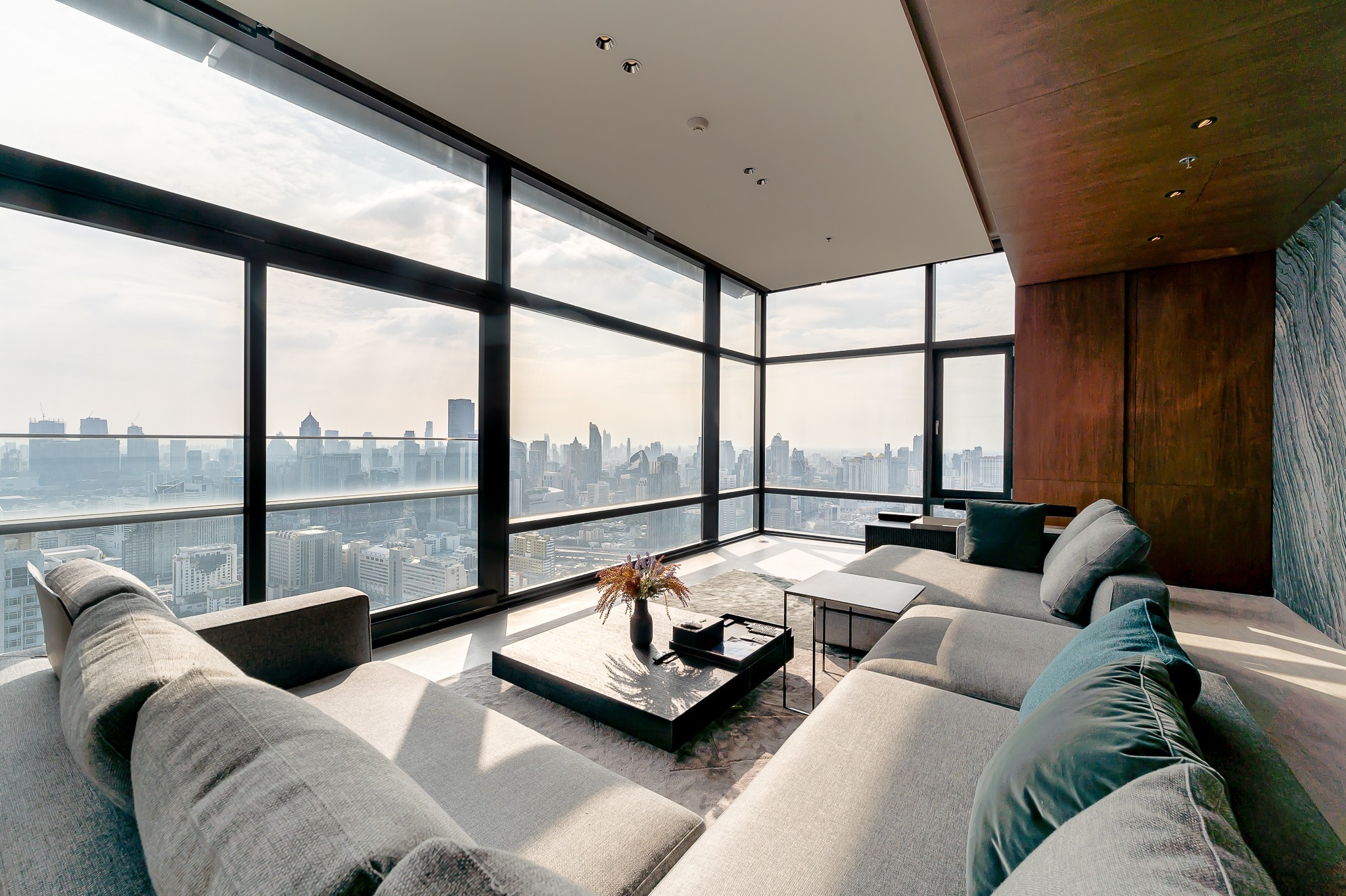 BEST DEAL!! For Sale | Circle Living Prototype, Bangkok 135 Sq.M. | Rare High-Floor Sky Residence (49th Floor) 9