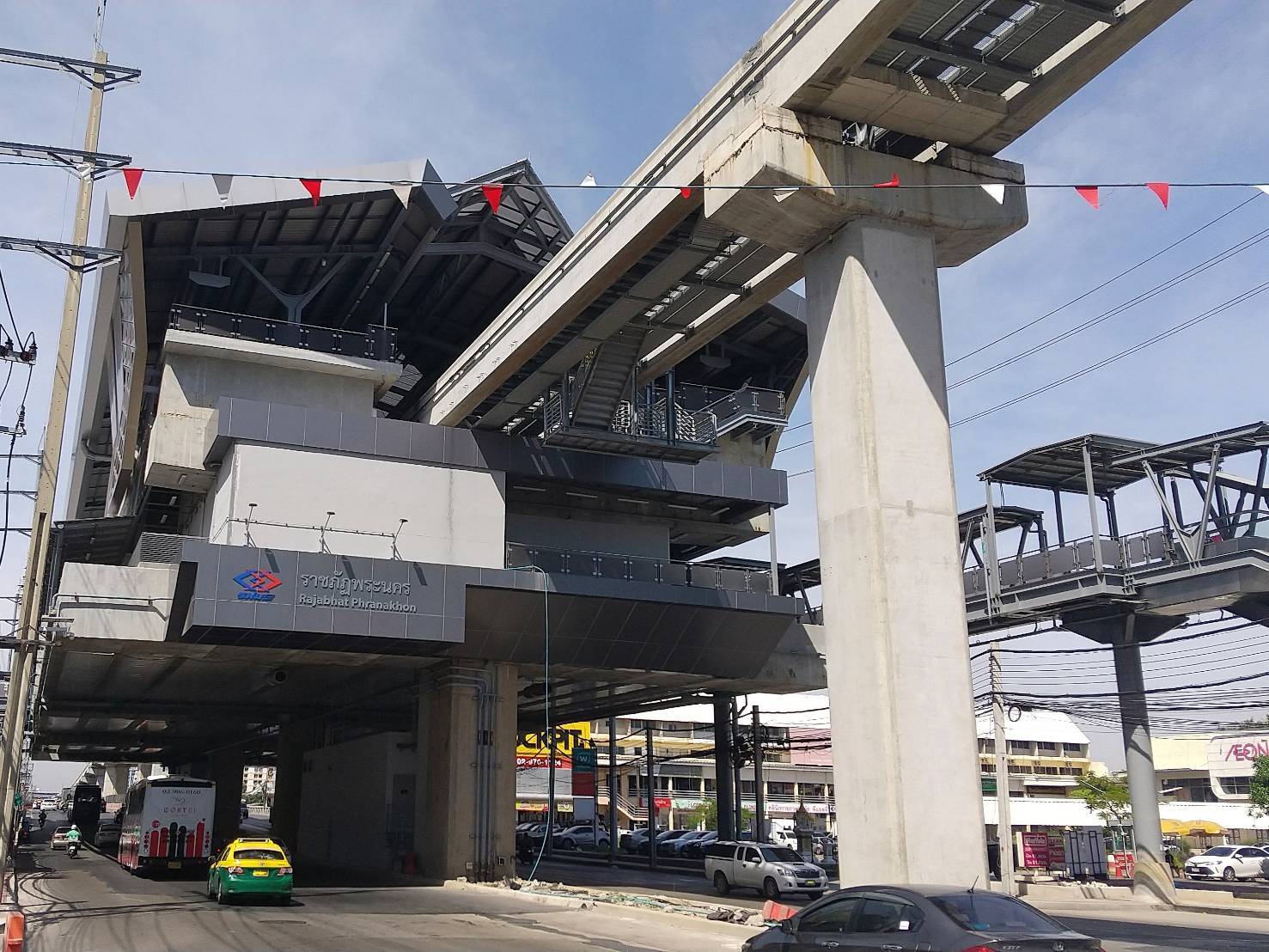 ขายที่ดินทำเลทอง 7-3-68 ไร่ ถนนแจ้งวัฒนะ ซอย 4 แยก 9 ใกล้สถานีรถไฟฟ้า ราชภัฏพระนคร แขวงอนุสาวรีย์ เขตบางเขน กรุงเทพๆ 6