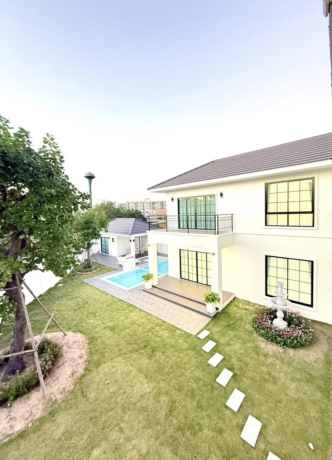 Selling pool villa Pattaya 15.0 m Soi Siam 16