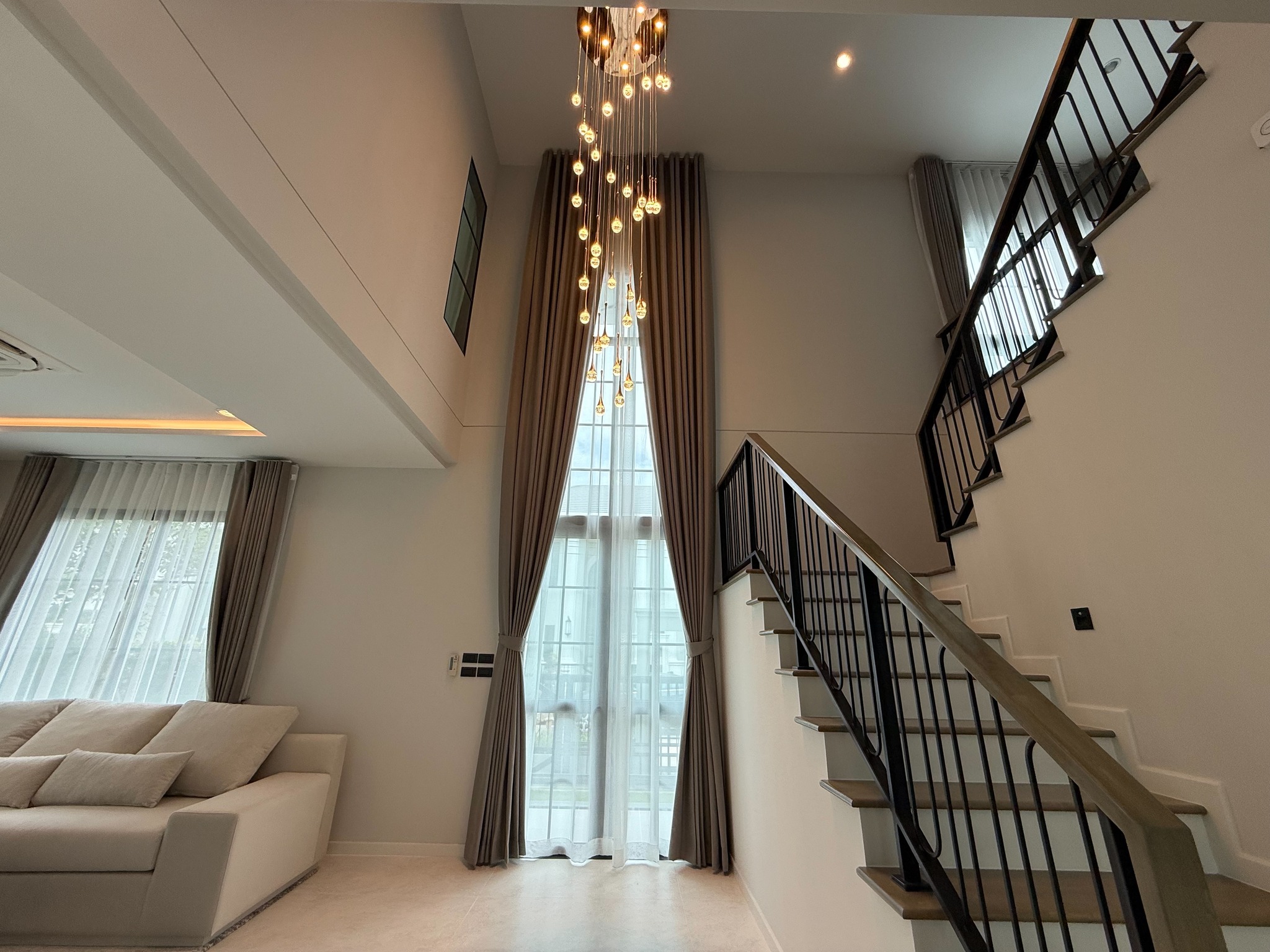 Luxury Family House for Rent Setthasiri Bangna KM.10 (Big Size) 12