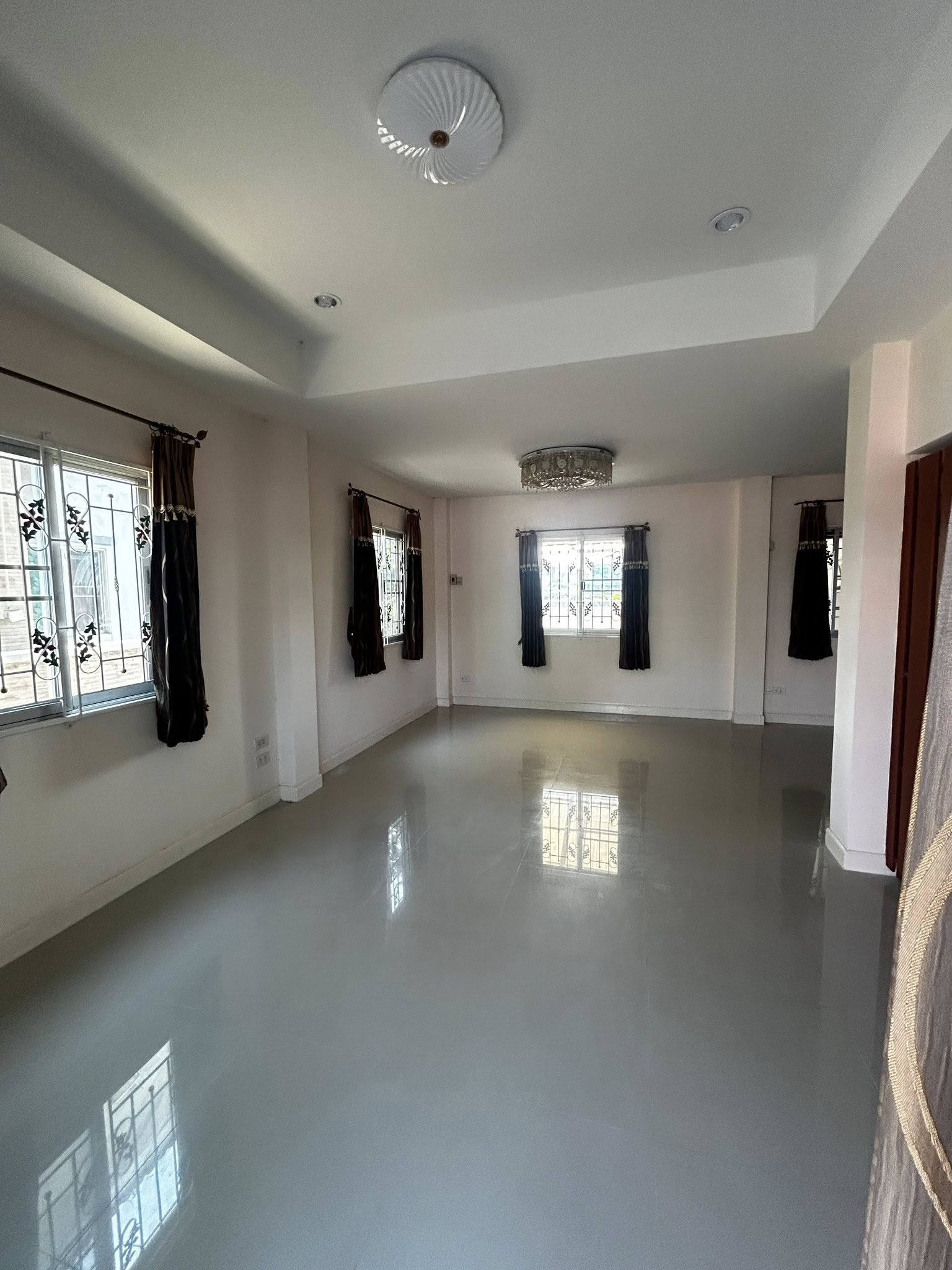 บ้านวิวสวนไทรน้อยขนาด 54 ตรว. 4 ห้องนอน 3 ห้องน้ำ 7