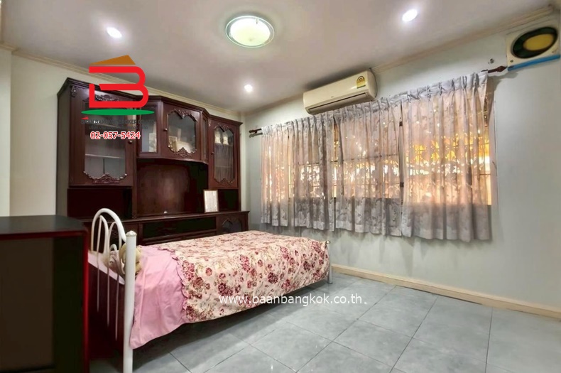 บ้านเดี่ยว เนื้อที่ 58.8 ตร.ว. หมู่บ้าน ซิลค์ วิลเลจ (สายไหม 54) ใกล้ปตท.สายไหม 56 ถนนสายไหม แขวงสายไหม เขตสายไหม 11