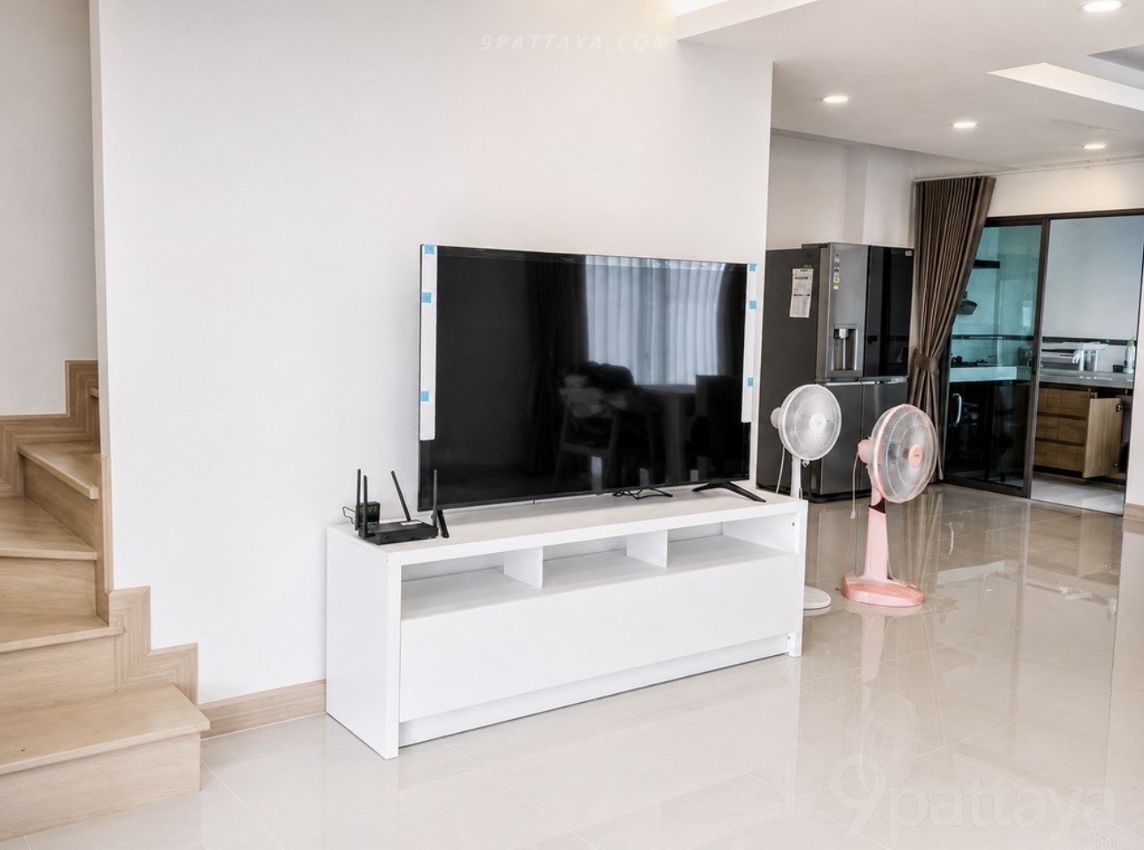House for Sale with Tenant in Life In The Garden Rong Po - Motorway3-bedroom twin house for sale with existing tenant at 30,000 THB/month. 3