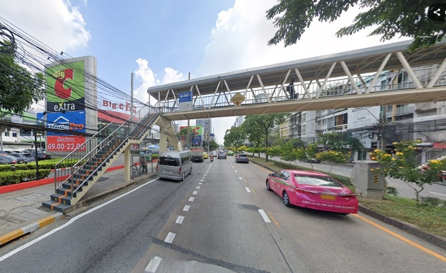 ขายอพาร์ทเม้นท์ ลาดพร้าว 15 Yield 6 % ใกล้ MRT สถานีลาดพร้าว 5