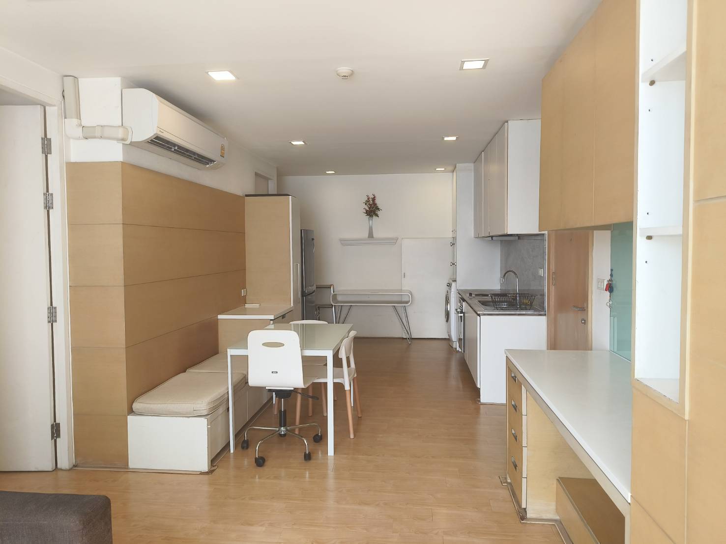 For Sale & Rent: Villa Rachakhru PAHOLYOTHIN 5 3