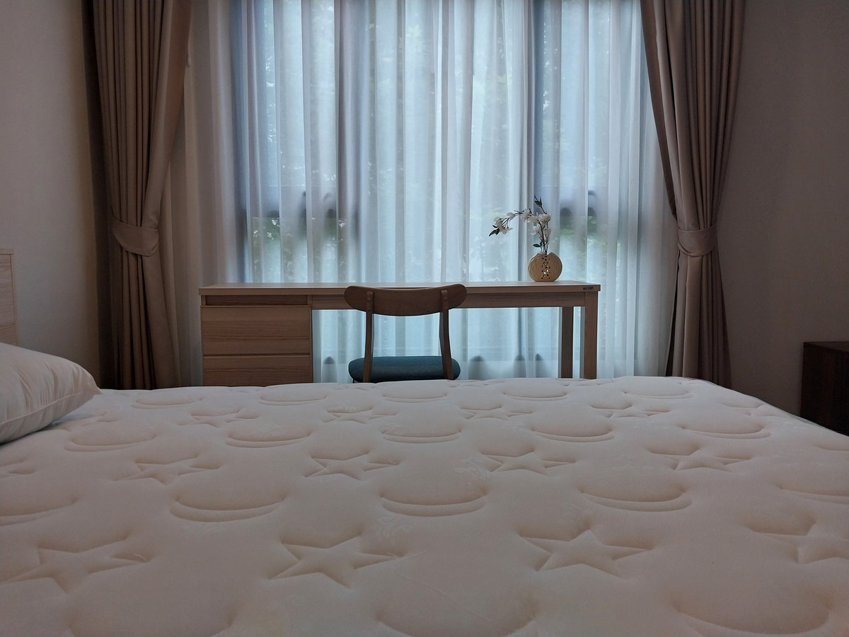 🔥 ให้เช่าคอนโดหรู ใกล้ศิริราช 2 นาที | ห้องมุม 2 นอน 60 ตร.ม. วิวสวน ร่มรื่น 🌿 คอนโดสไตล์ Boutique Hotel ส่วนตัว เงียบสงบ เหมาะพักผ่อน ห้องมุม ชั้น 15