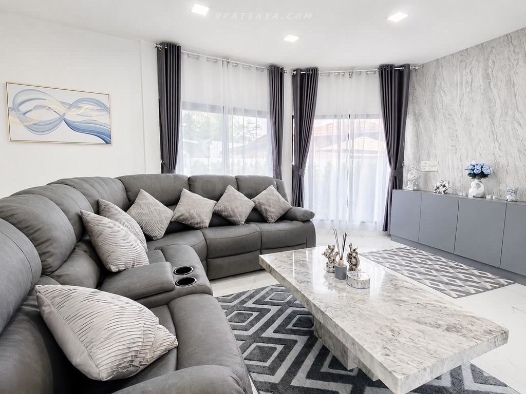 For Rent — Large Single House at Pattaya Land and House, Noen Phlap WanLarge house for rent at Pattaya Land and House, Noen Phlap Wan area. Spacious 9