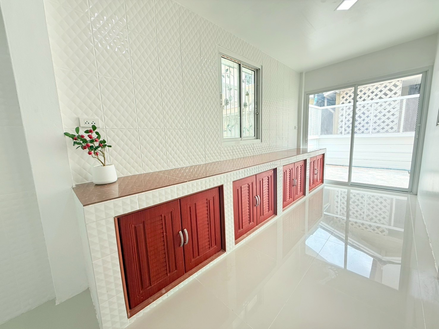 หมู่บ้านคุณาภัทร3         9