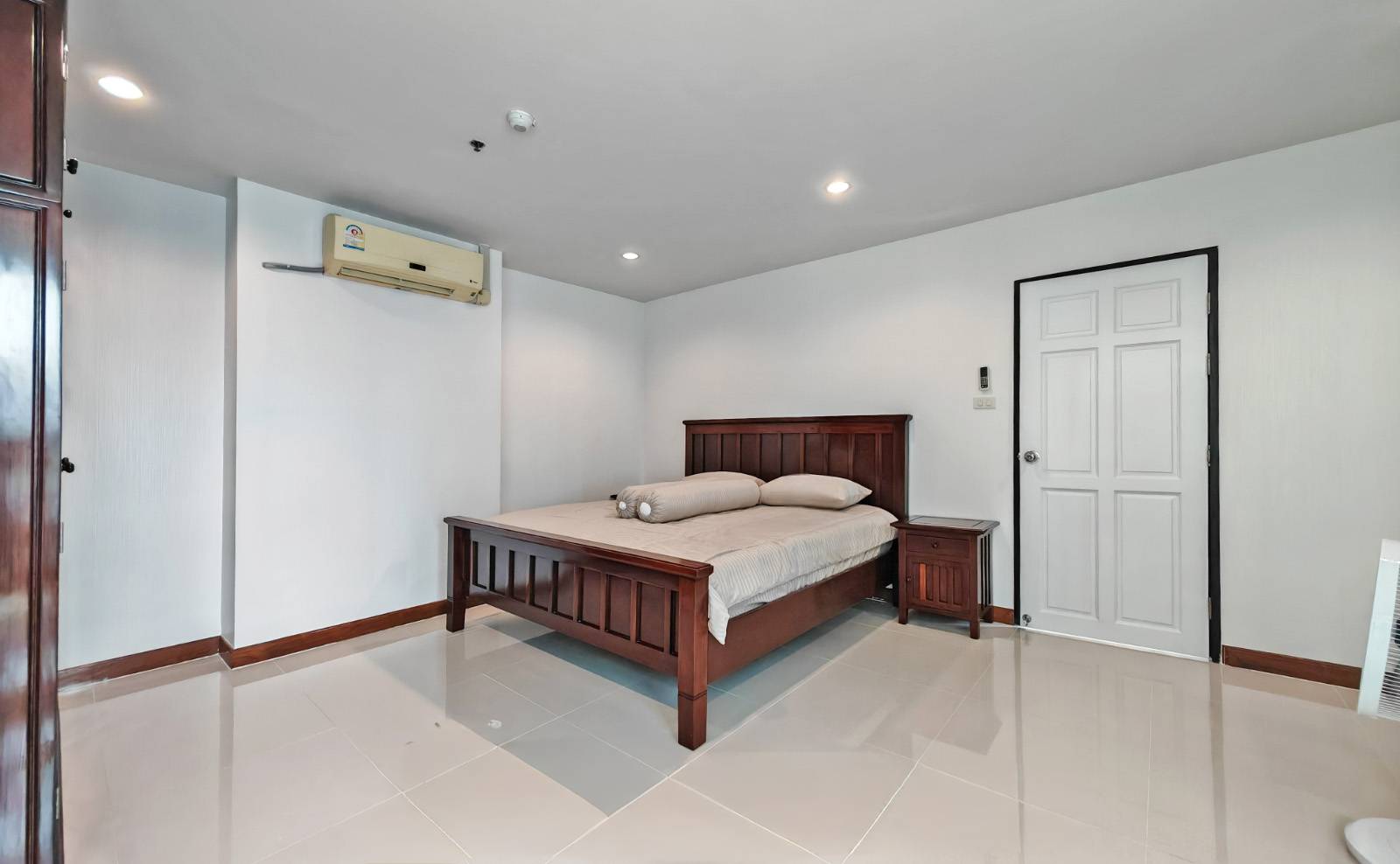 คอนโดให้เช่า สุขุมวิท 21 1