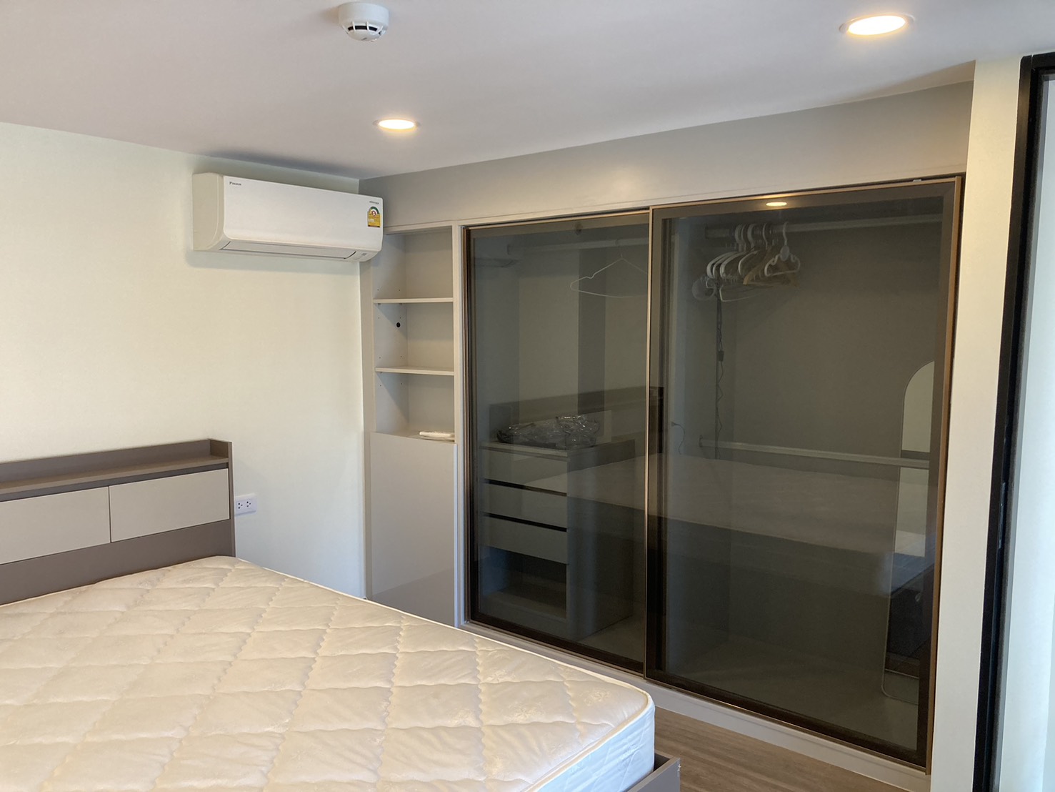 ให้เช่า คอนโด 2 ชั้น Duplex โซ ออริจิ้น เกษตร อินเตอร์เชนจ์ **ติดBTS ม.กษตร 13
