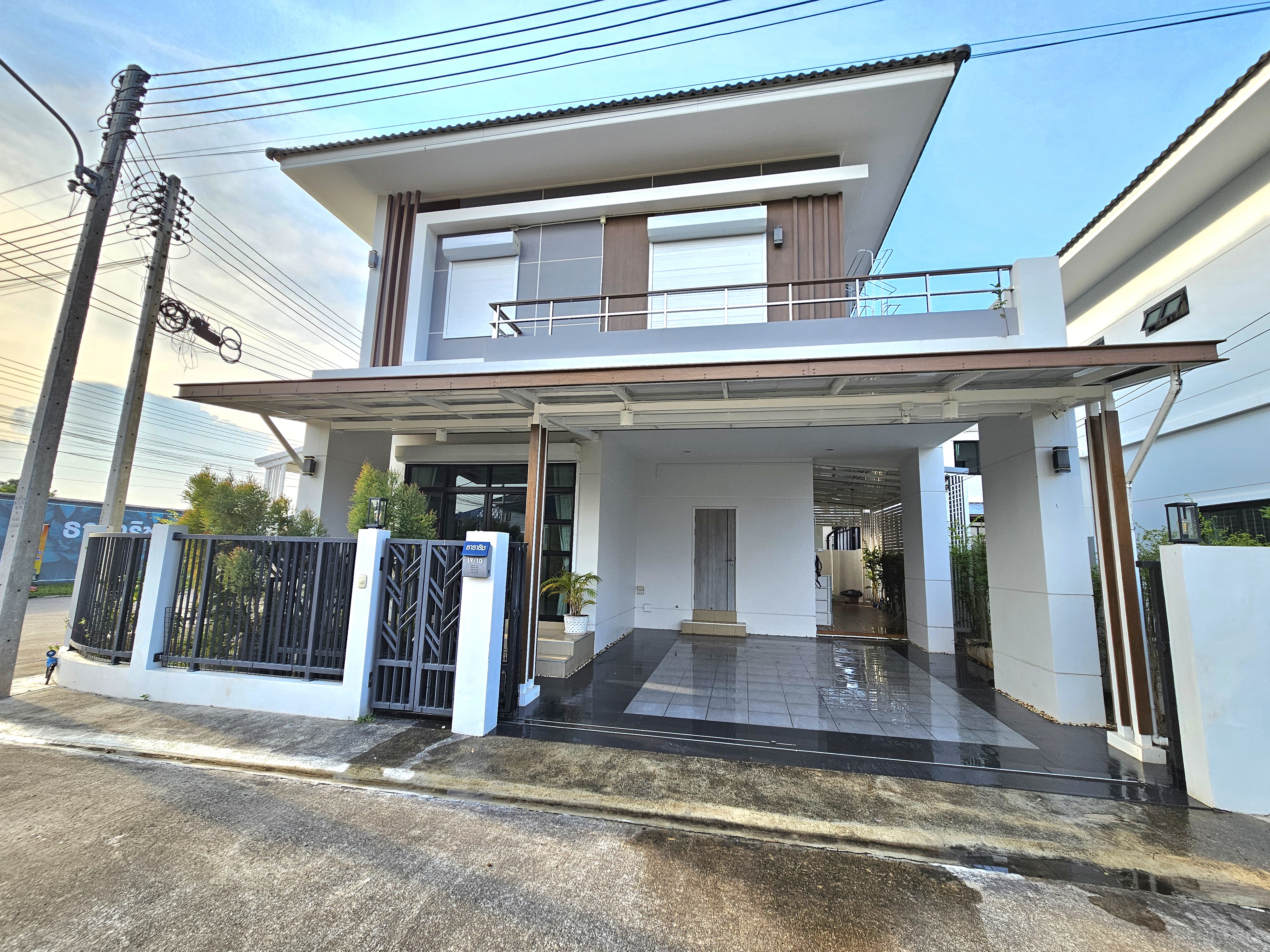 ขายบ้าน 3 นอน 3 น้ำ พร้อมเฟอร์นิเจอร์และเครื่องใช้ไฟฟ้าครบ ราคา 5.5 ล้าน 15