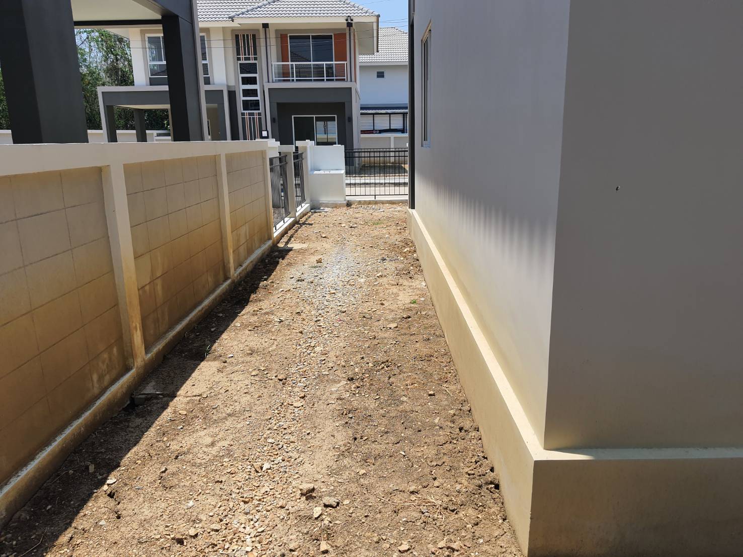 บ้านเดี่ยว 3 ห้องนอน 3 ห้องน้ำ 2 ที่จอดรถ เริ่มต้น 2.6 ล้าน 4