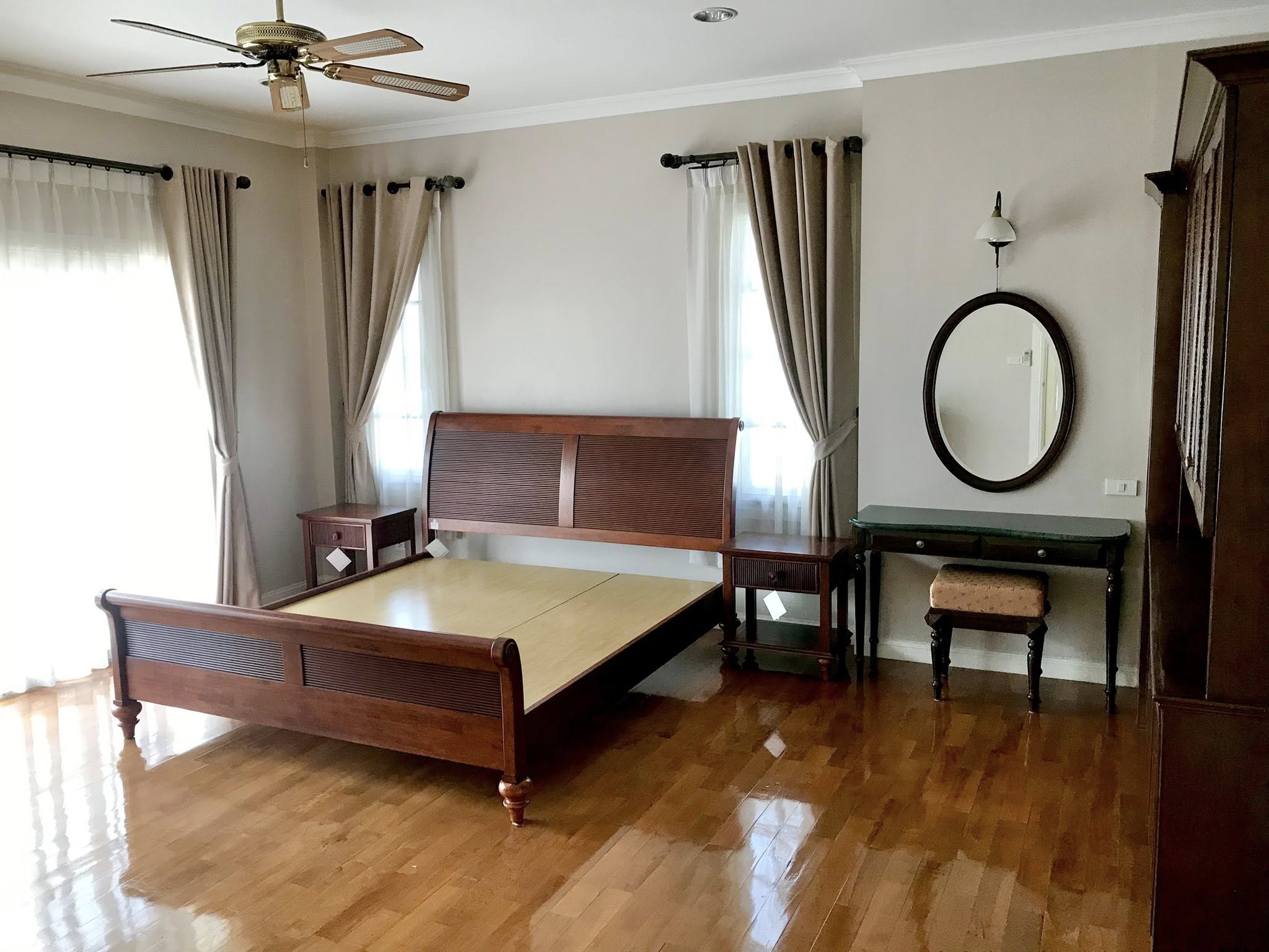 ให้เช่าบ้านเดี่ยว3ชั้น หลังใหญ่ สไตล์ยุโรป  Fantasia Villa 3  International Village วิวสระว่ายน้ำ 17