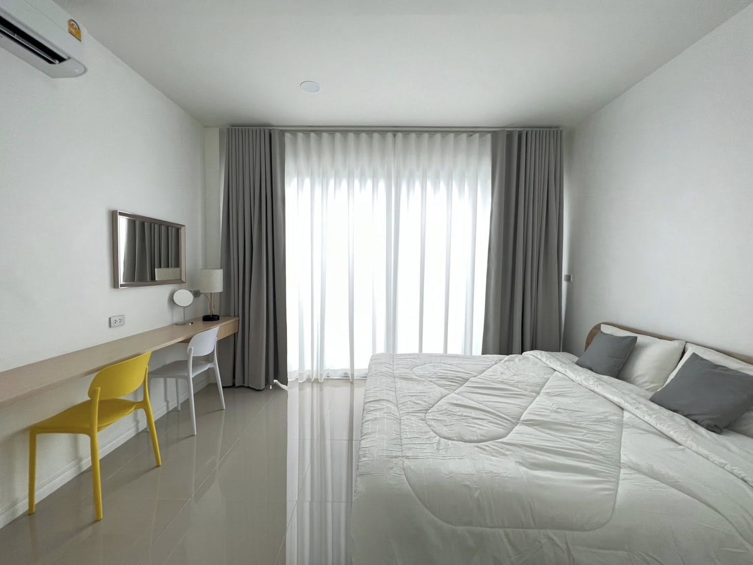 U1450 ให้เช่าบ้านเดี่ยว 2 ชั้น บ้านสร้างเอง สไตล์ Modern Minimal ใกล้สนามบินสุวรรณภูมิ แค่15 นาที บ้านพร้อมเฟอร์ ทำเลดีเดินทางสะดวกเข้าออกได้หลายทาง 8