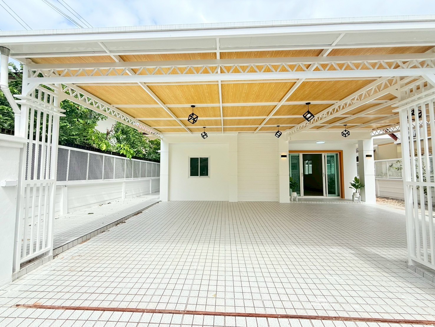 หมู่บ้านคุณาภัทร3         4