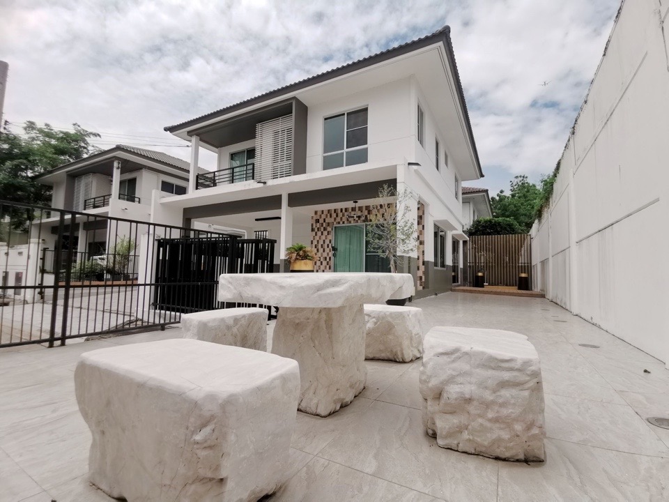 บ้านเดี่ยว สีวลีบางนา 3นอน 3น้ำ 61ตรวจ164ตรม 6.95ล 3