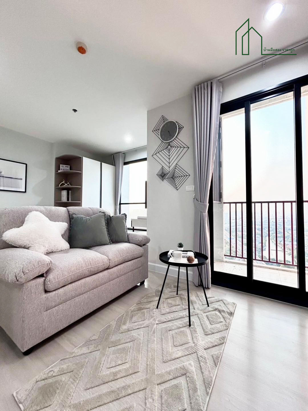 คอนโด เดอะเบส พระราม9-รามคำแหง สวยพร้อมอยู่  12