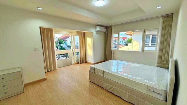 RIS รร.นานาชาติร่วมฤดี 2.0 กม. MRT มีนพัฒนา 700 ม. ให้เช่าบ้านเดี่ยว 2 ชั้น 316 ตร.ม. 100 ตร.วา. 4นอน 3 น้ำ ตลาดน้ำขวัญเ 3