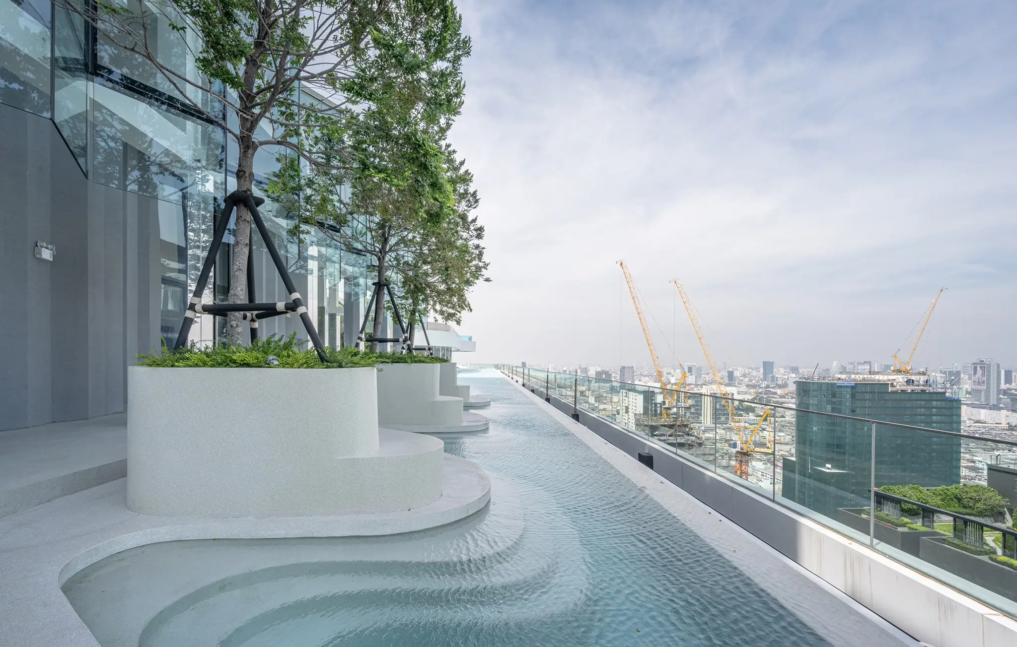 Condo Life Asoke-Rama9 13
