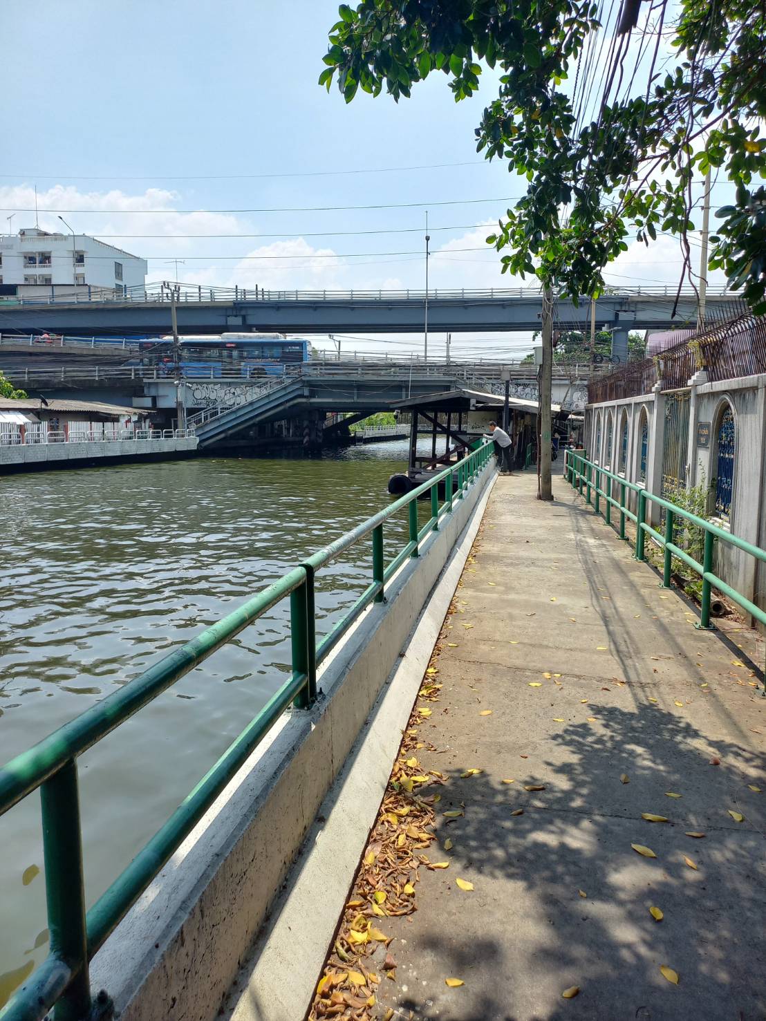 ขายสิทธิ์ในบ้านคลองตัน3แสนบาท 6
