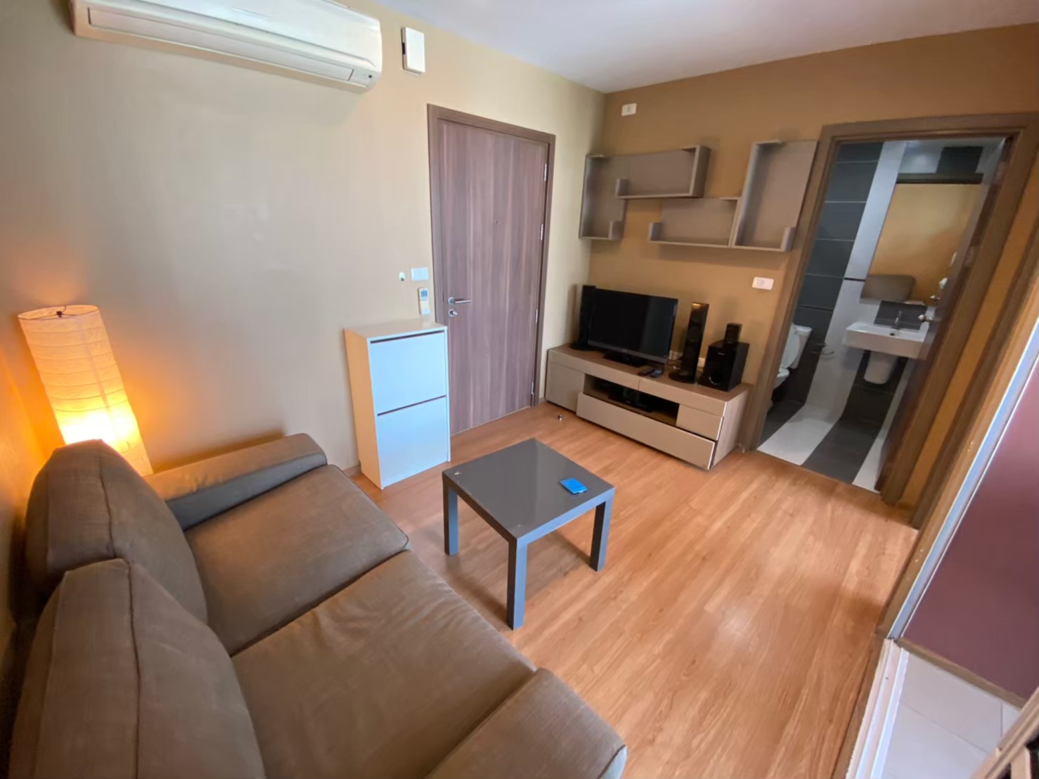 For Rent: The Base sukhumvit77 30sqm. 12,400บาท/เดือน Line ID : 2424yusuke 6