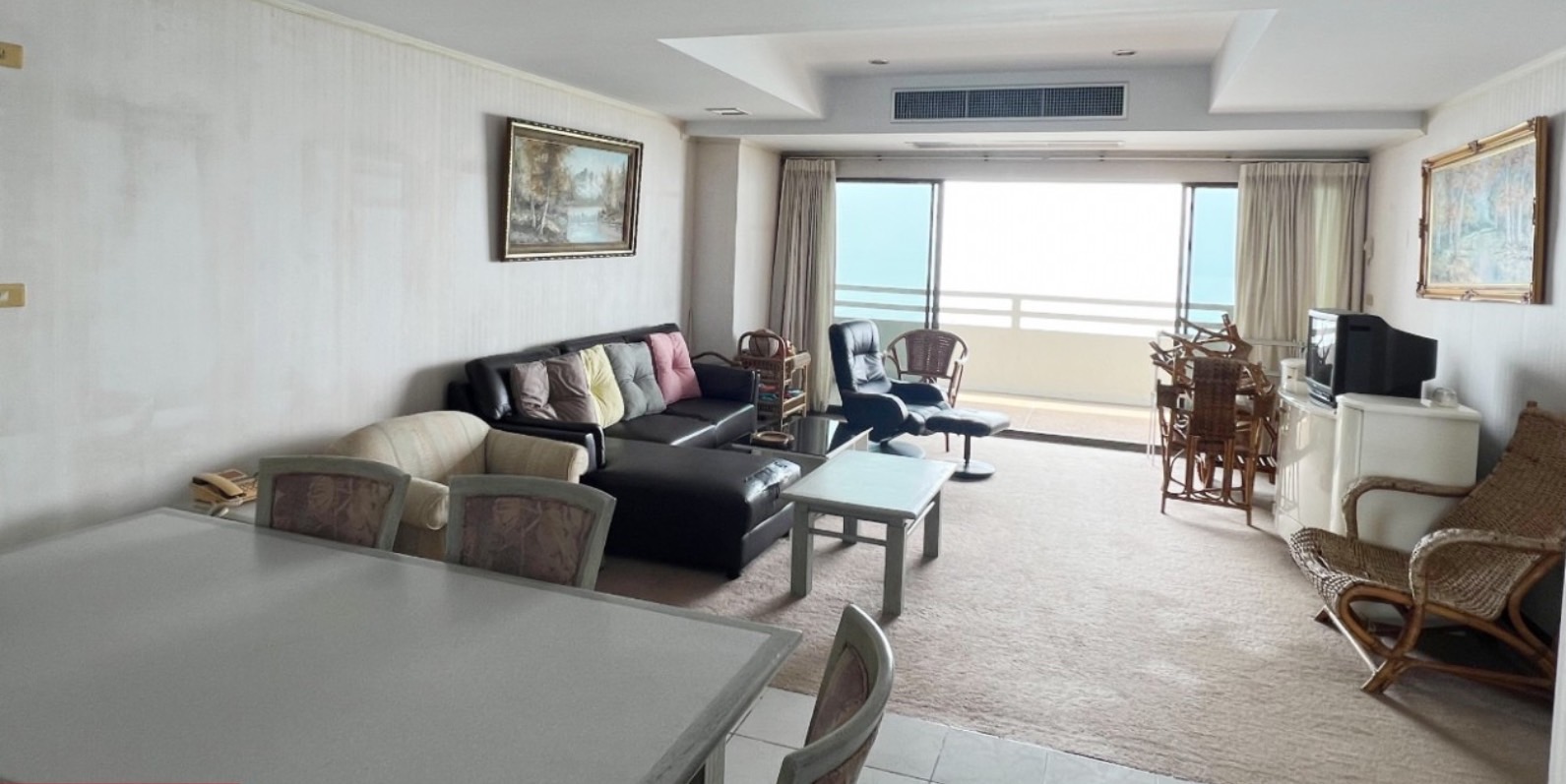 ขายคอนโดมิเนียมติดชายหาดชะอำ 8