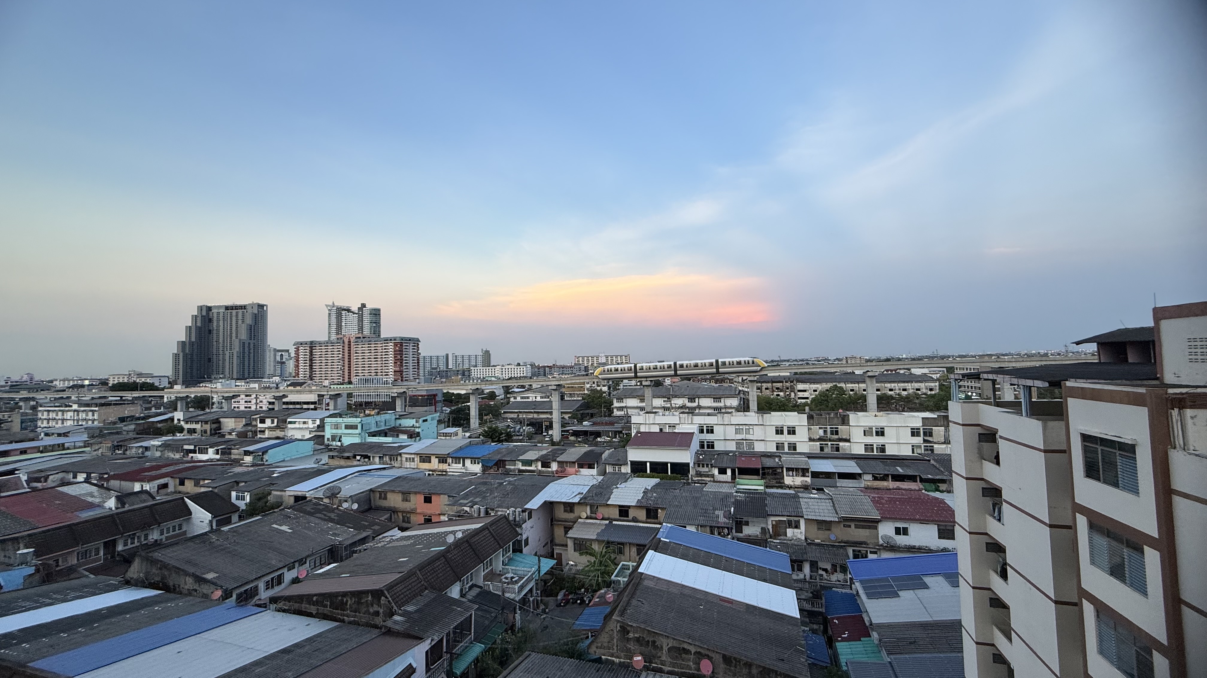 คอนโดสินเศรษฐีเรซิเดนซ์ 2 ชั้น 9 ห้องมุมวิวโล่งสวย ใกล้รถไฟฟ้า 20