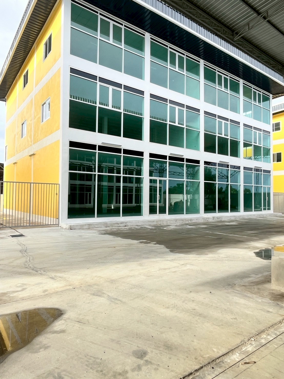 ื้พื้นที่ให้เช่า ออฟฟิศให้เช่า อาคารพาณิชย์ 8