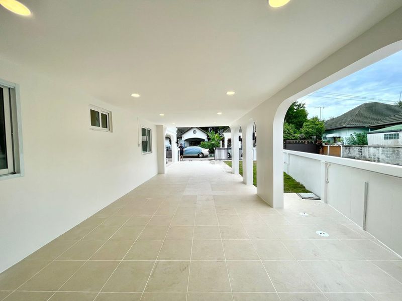 ปิดจองบ้านรีโนเวทใหม่ทั้งหลัง ทำเลติดทางออกมอเตอร์เวย์สาย7 ใกล้นิคมปิ่นทอง1 นิคมเครือสหพัฒน์ 8