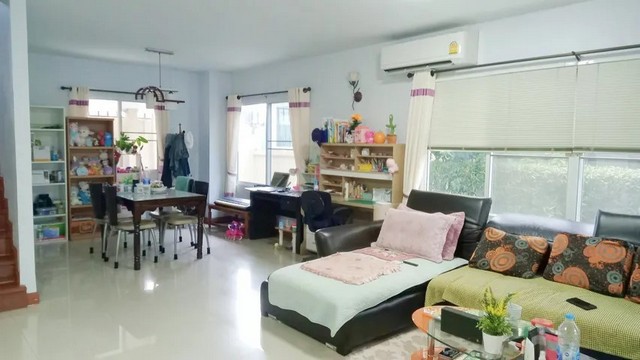 ขายบ้านพร้อมเข้า อยู่ในโครงการบ้านกาญจน์กนก 2 ใกล้ รร.Mill Hill 4