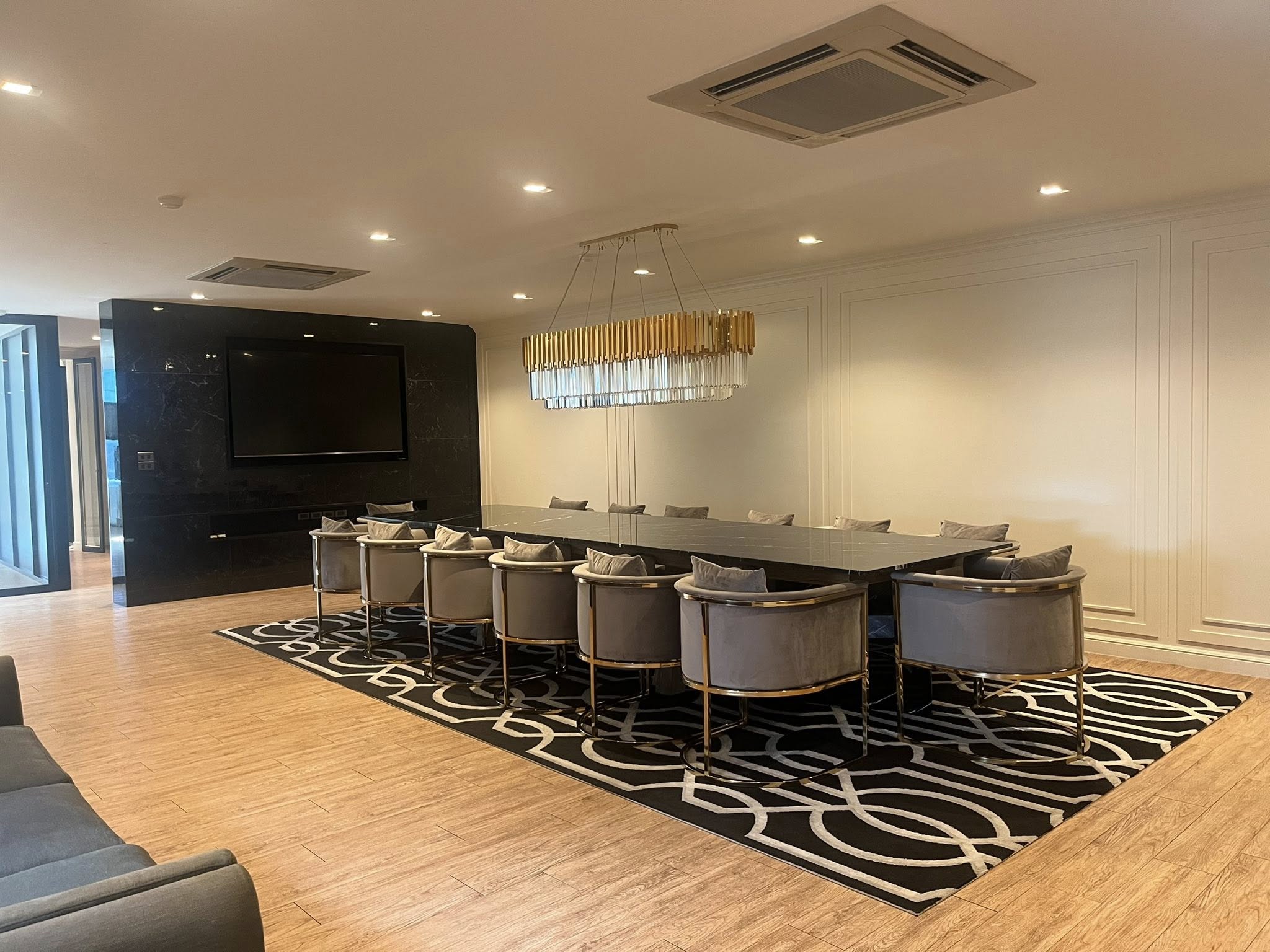 ให้เช่า For Rent Home Office 17